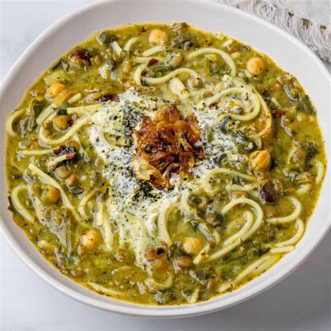  Ash-e Reshteh: Spiced Persian Noodle Soup Overflowing with Flavour and Tradition!