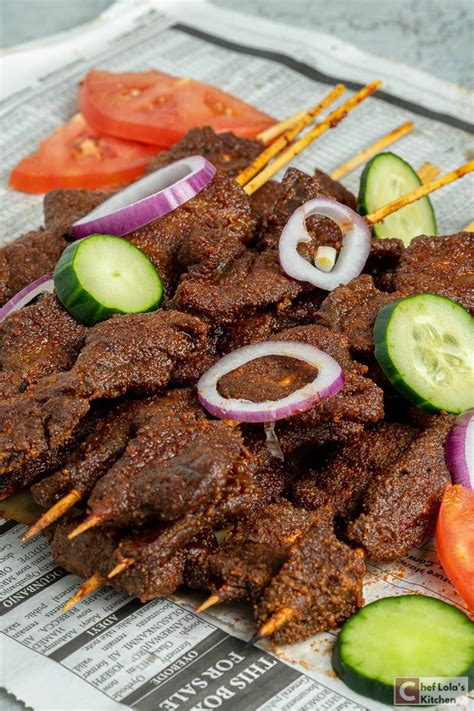  Suya! A Spicy, Smoky Nigerian Street Food Sensation You Must Try